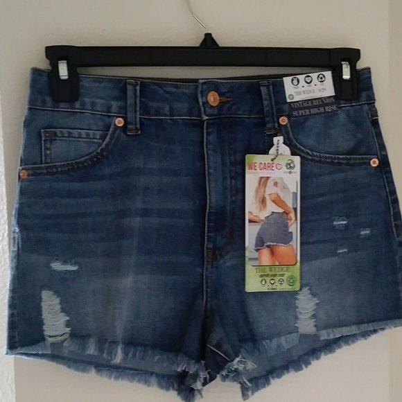 SOLD SOLD SOLD Rewash The Wedge Super High Rise 9/29 Shorts - Picture 16 of 16